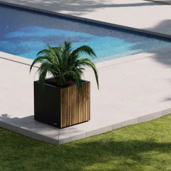 Fioriera Cubo DECO PLANTER in Metallo colore Nero e Legno 50x50x50 cm-Herstera Best